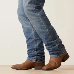 Ariat Men's M4 Landry Straight Jeans 9 Ariat Men's M4 Landry Straight Jeans -Western Edge 10041098 01 warm