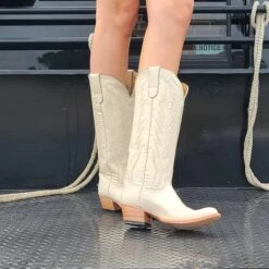 Macie Bean Spacey Gracey White Boot -Western Edge 20220804 120735