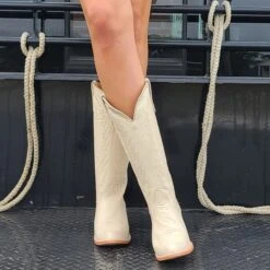 Macie Bean Spacey Gracey White Boot -Western Edge 20220804 120756